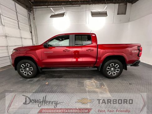 Used 2024 Chevrolet Colorado Z71 w/ Z71 Convenience Package 2 AWD/4WD image 5