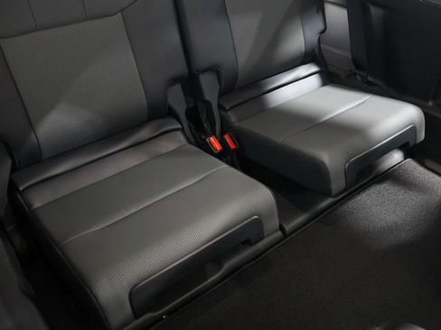 Used 2026 Lexus GX 550 w/ Accessory Package (2T) image 61