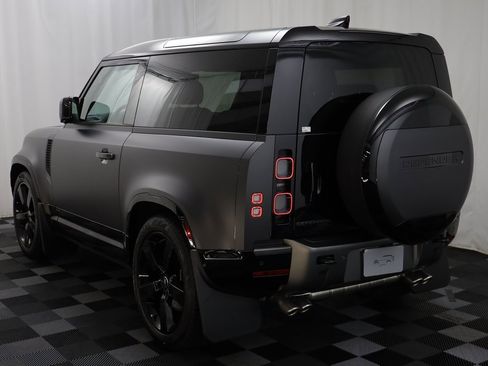 New 2025 Land Rover Defender 90 V8 image 16