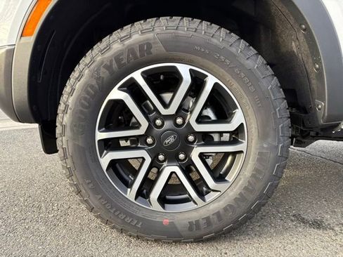 New 2025 Ford Ranger Lariat w/ FX4 Off-Road Package AWD/4WD image 10