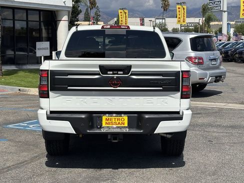 New 2026 Nissan Frontier PRO-4X w/ Pro-4x Convenience Package image 3