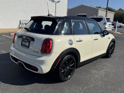 Used 2017 MINI Cooper S image 6