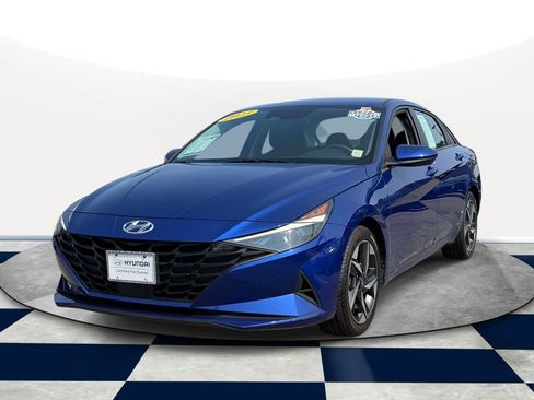 Certified 2023 Hyundai Elantra SEL w/ Convenience Package FWD image 2