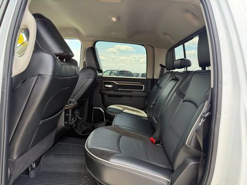 Used 2024 RAM 2500 Laramie AWD/4WD image 10