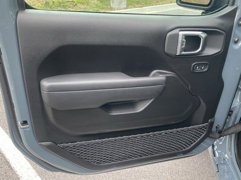 New 2026 Jeep Gladiator Sport image 12