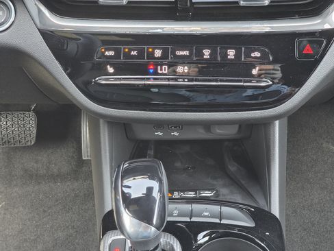 New 2026 Buick Envista Sport Touring FWD image 12