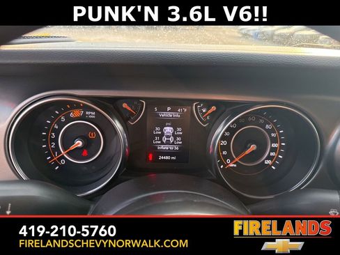 Used 2023 Jeep Wrangler Sport image 7