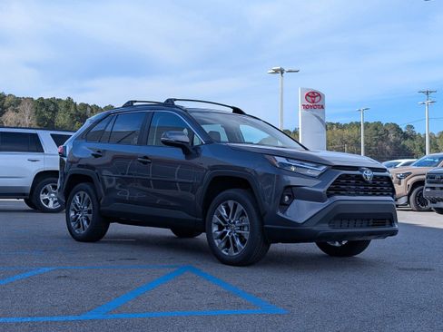 New 2025 Toyota RAV4 XLE Premium image 7