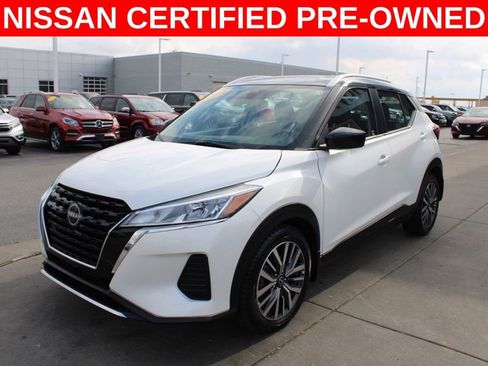 Certified 2024 Nissan Kicks SV image 3