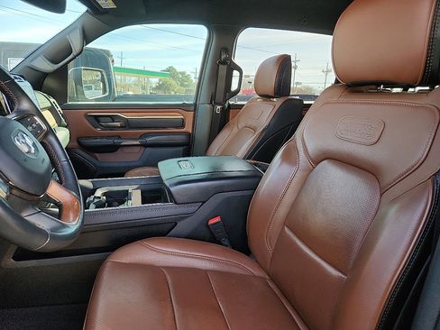 Used 2024 RAM 1500 Limited w/ Body Color Bumper Group image 12