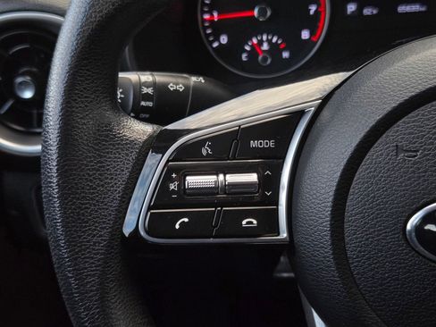 Used 2021 Kia Forte LXS image 18