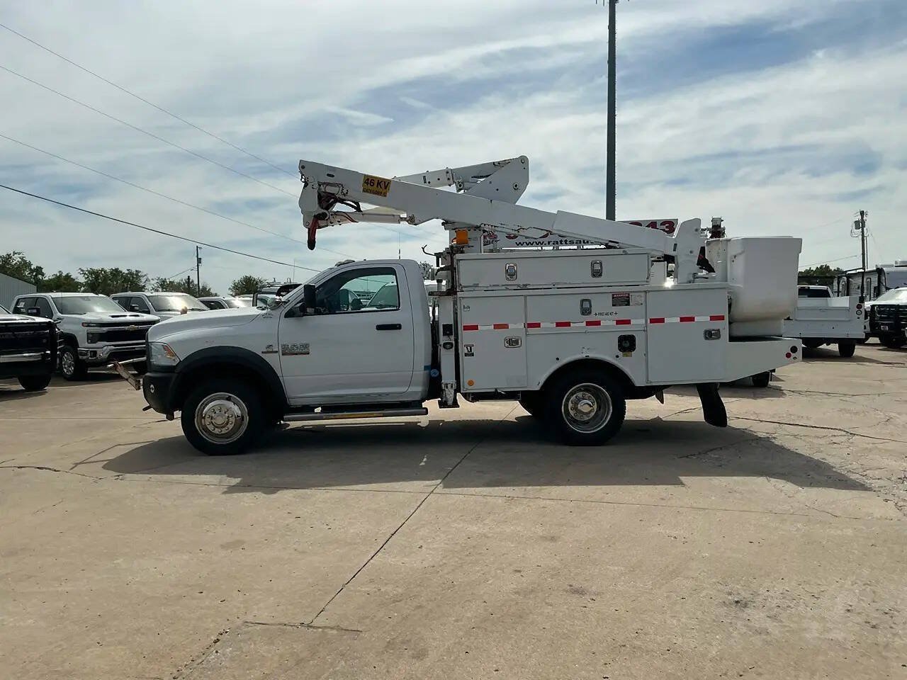 Used 2014 RAM 5500 Tradesman w/ Power Accessory Group AWD/4WD image 2