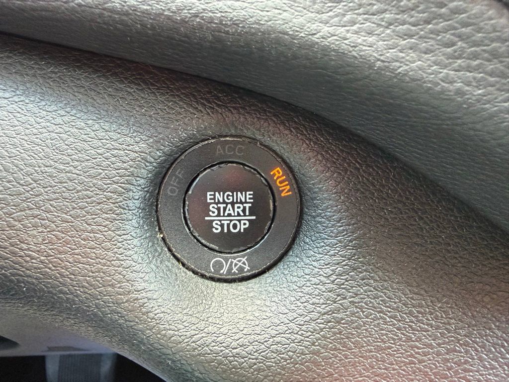 Used 2019 Jeep Cherokee Limited AWD/4WD image 20