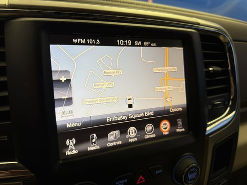 Used 2014 RAM 1500 Laramie w/ Convenience Group image 20