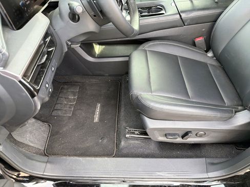 Certified 2025 Nissan Murano SV image 16