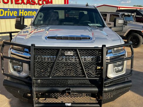 Used 2021 Chevrolet Silverado 3500 LT AWD/4WD image 3