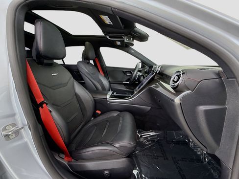 Used 2023 Mercedes-Benz C 43 AMG 4MATIC Sedan image 30