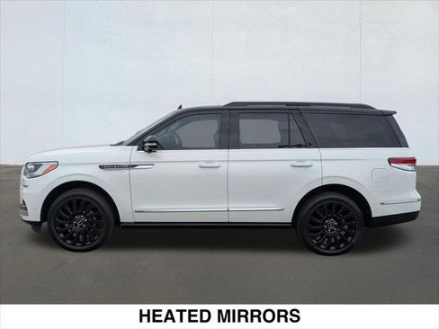Certified 2022 Lincoln Navigator Black Label image 2