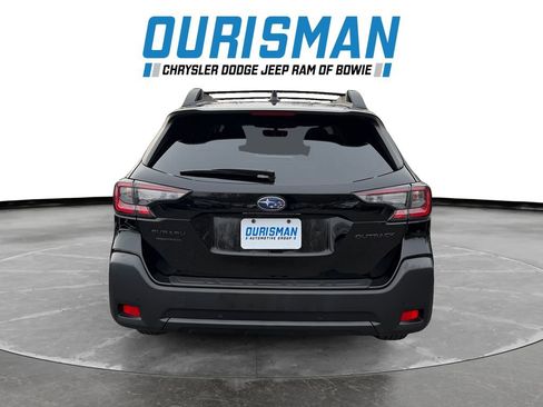 Used 2025 Subaru Outback Onyx Edition image 5