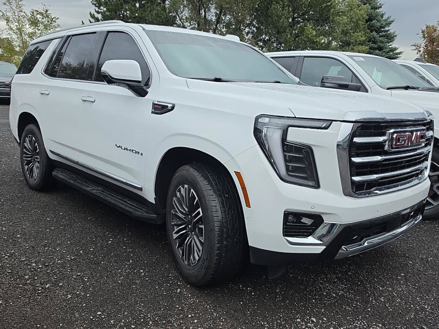 Used 2025 GMC Yukon Elevation AWD/4WD image 2