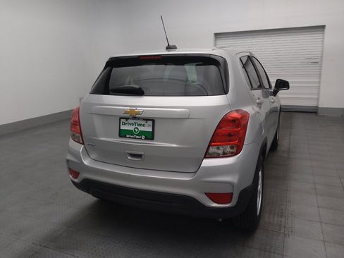 Used 2020 Chevrolet Trax LS FWD image 7