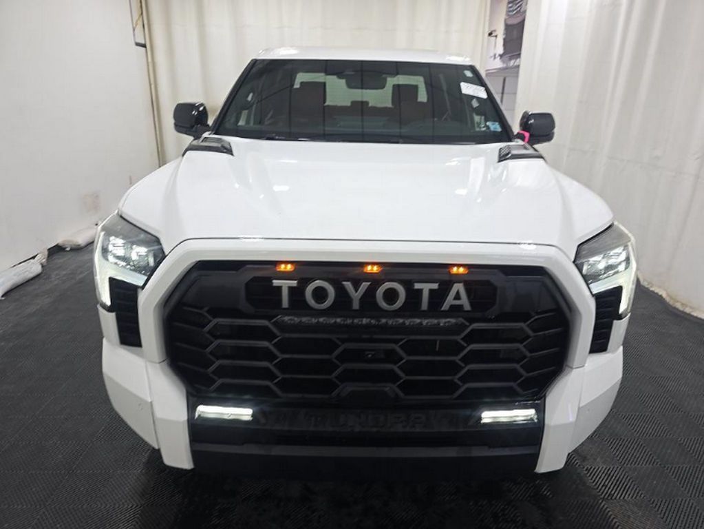Used 2024 Toyota Tundra Limited AWD/4WD image 3