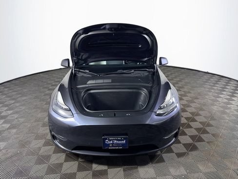 Used 2020 Tesla Model Y Long Range image 23