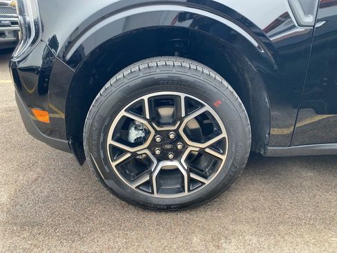 New 2026 Ford Maverick Lariat image 17