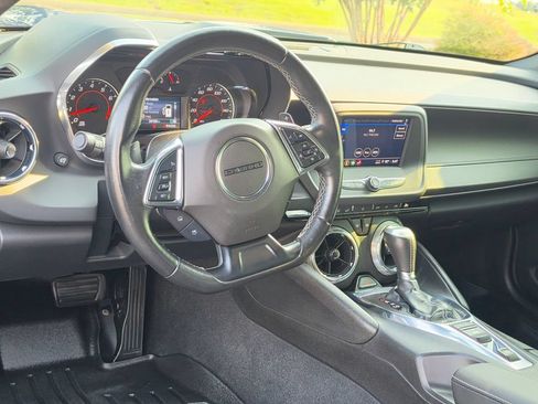 Used 2023 Chevrolet Camaro LT RWD image 11