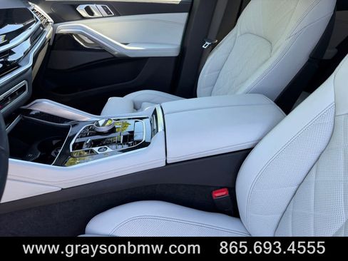 Used 2025 BMW X6 M60i AWD/4WD image 12
