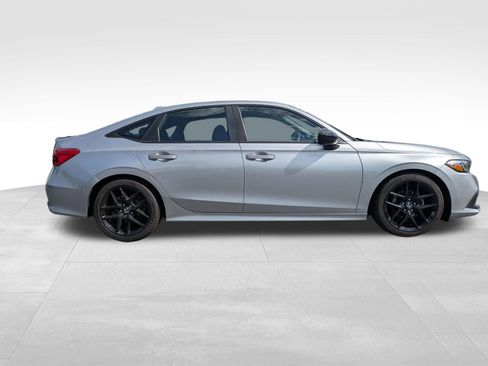 Used 2023 Honda Civic Sport image 4