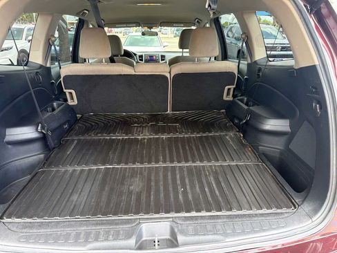 Used 2016 Honda Pilot LX image 3