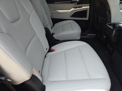 Used 2023 Kia Telluride S w/ S Sunroof Package AWD/4WD image 19