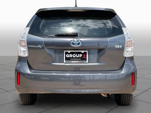 Used 2012 Toyota Prius V Two FWD image 4