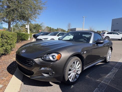 Used 2019 FIAT 124 Spider Lusso w/ Convenience Group image 1