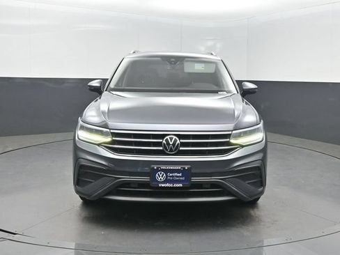Used 2022 Volkswagen Tiguan SE FWD image 40