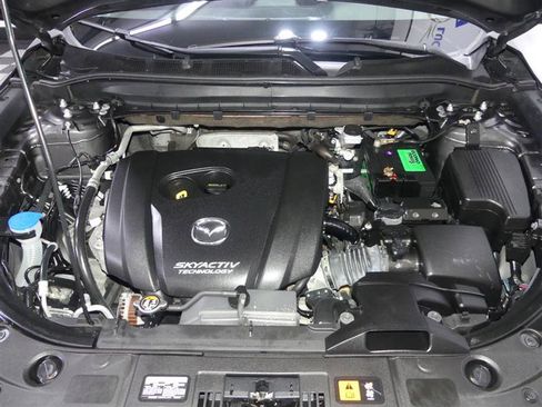 Used 2019 MAZDA CX-5 Touring image 12