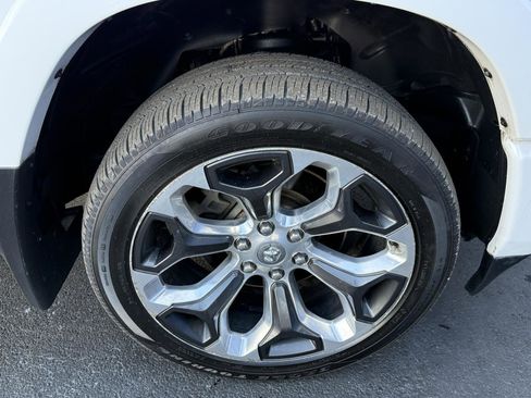 Used 2019 RAM 1500 Limited image 25