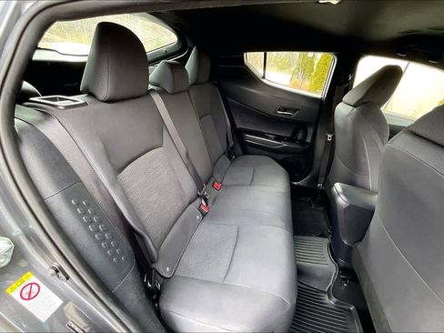 Certified 2018 Toyota C-HR XLE image 18