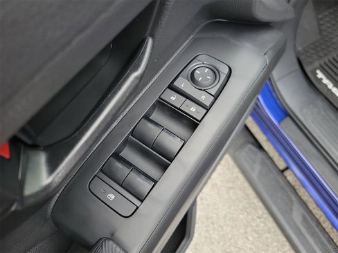 Used 2025 Toyota Tacoma SR5 image 14