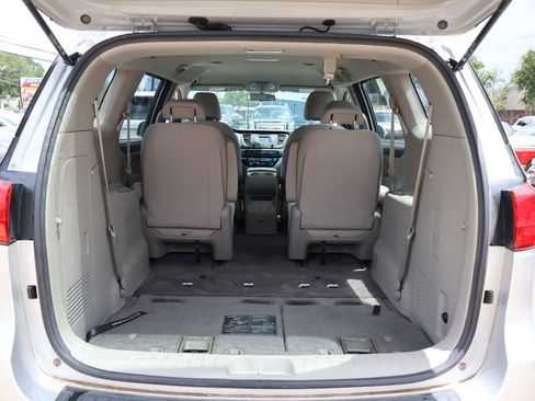 Used 2016 Kia Sedona L FWD image 16