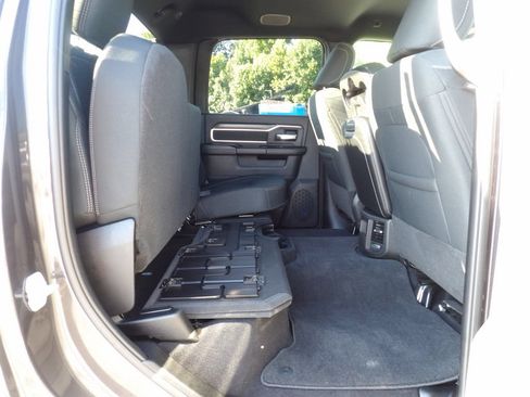 Used 2026 RAM 2500 Big Horn AWD/4WD image 40