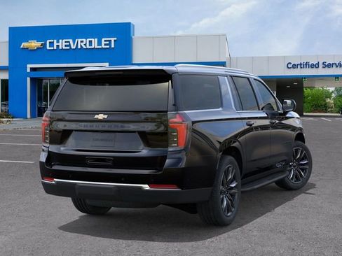 New 2026 Chevrolet Suburban LS RWD image 4