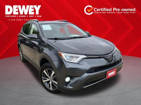 Used 2018 Toyota RAV4 XLE AWD/4WD image 1