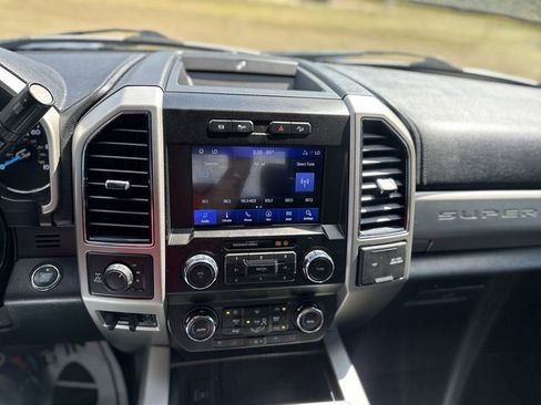 Used 2021 Ford F250 Lariat AWD/4WD image 13