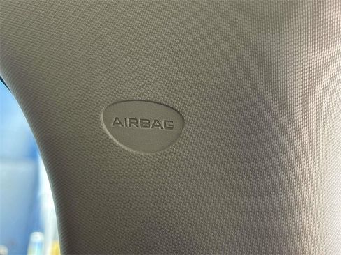 Used 2021 RAM 1500 Laramie image 32