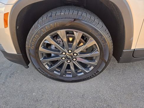 Used 2022 Chevrolet Traverse RS w/ LPO, Floor Liner Package image 26