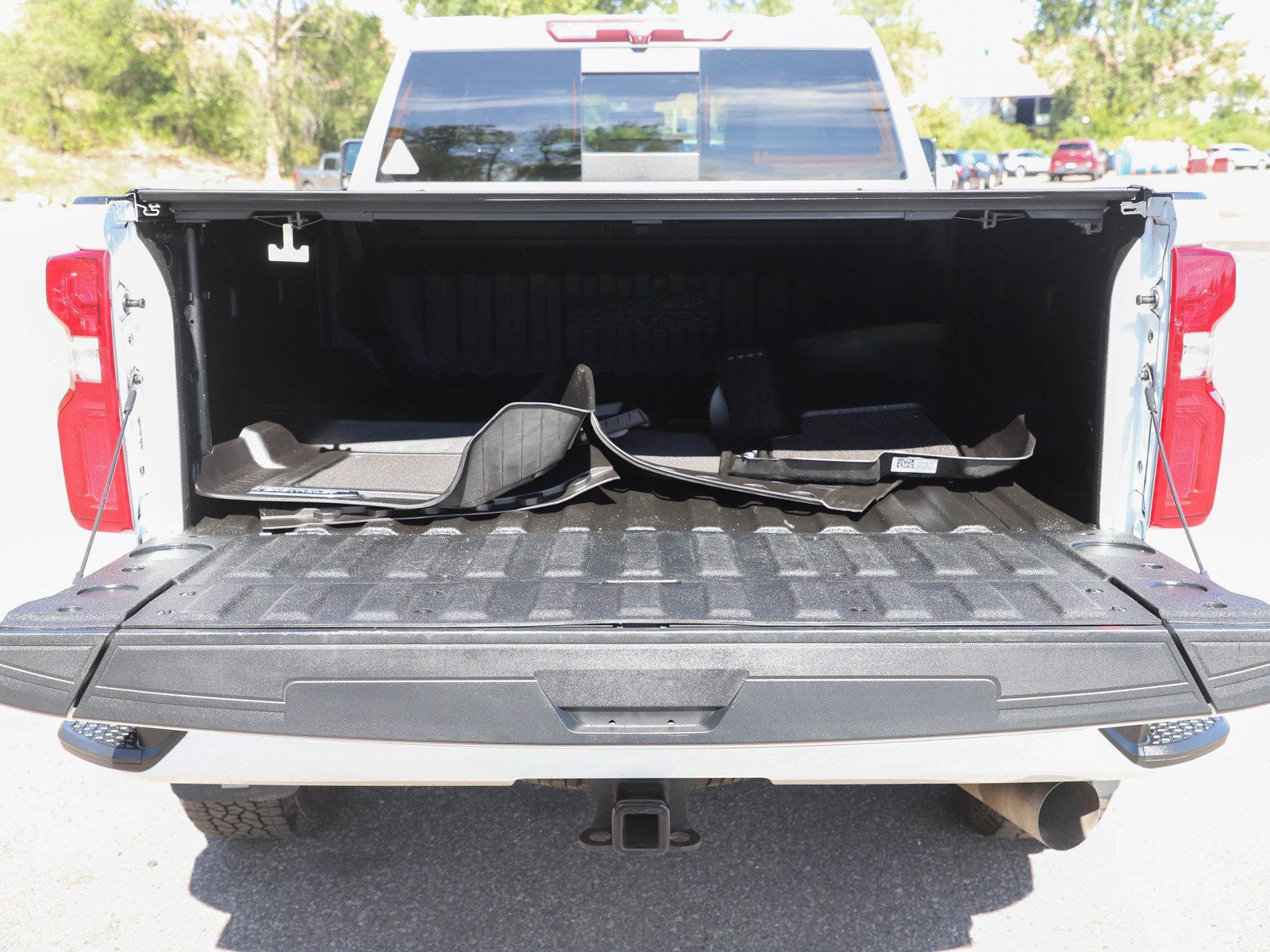 Used 2022 Chevrolet Silverado 2500 High Country w/ Safety Package II AWD/4WD image 17