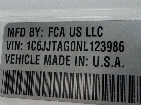 Used 2022 Jeep Gladiator Sport image 35