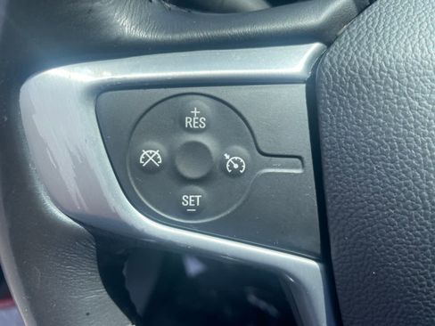 Used 2018 GMC Acadia SLT FWD image 11